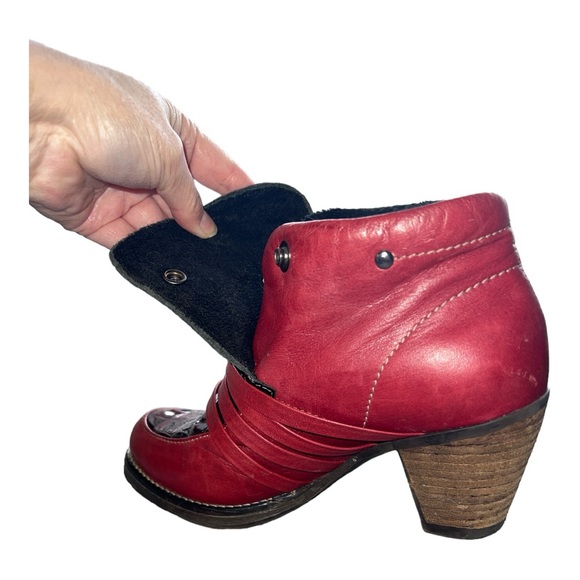 DROMEDARIS | Funky Leather Stacked Heel Booties size EU37 - Picture 3 of 8